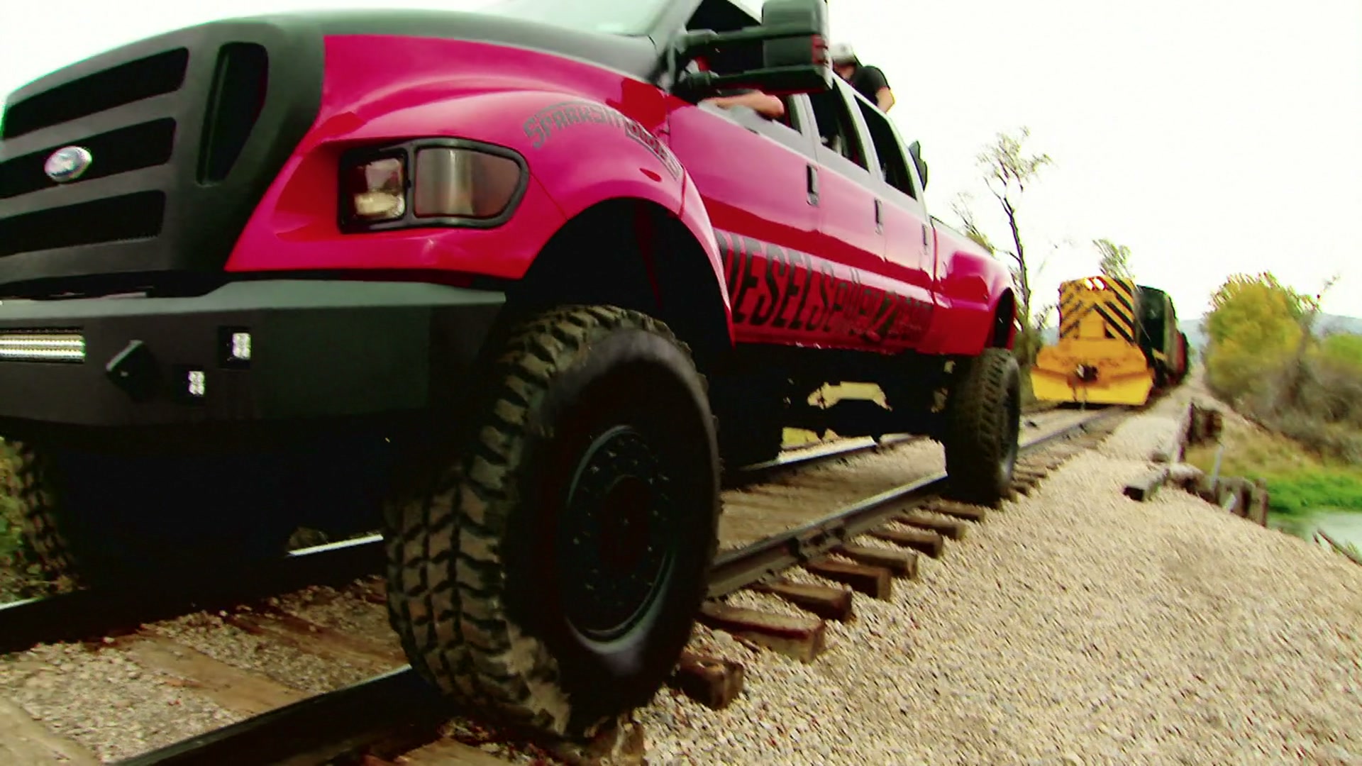 Diesel Brothers public still 3